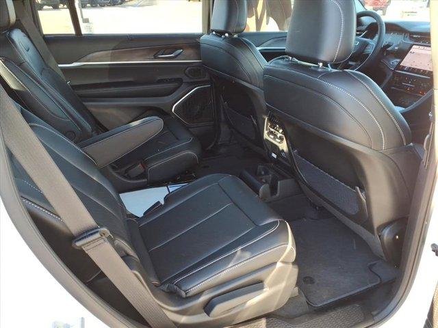 new 2025 Jeep Grand Cherokee L car, priced at $50,247