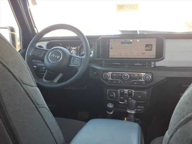 new 2025 Jeep Gladiator car, priced at $40,786
