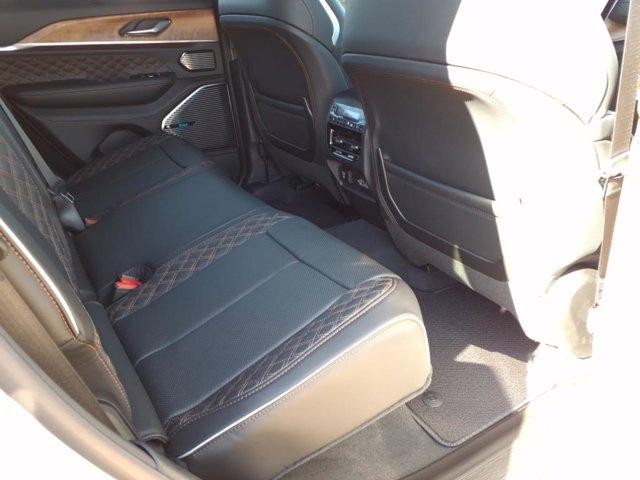 new 2025 Jeep Grand Cherokee car, priced at $60,616