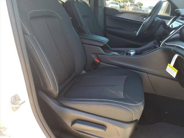 new 2025 Jeep Grand Cherokee car