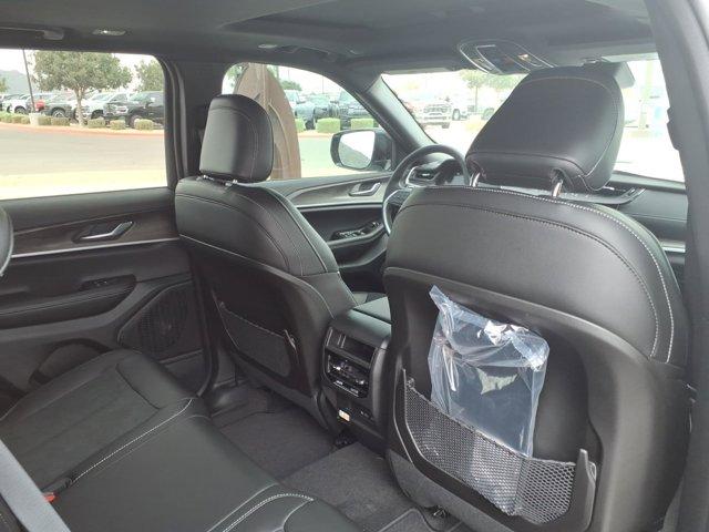 new 2026 Jeep Grand Cherokee car, priced at $42,296
