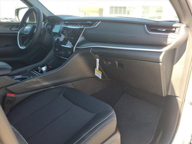 new 2025 Jeep Grand Cherokee car, priced at $33,283