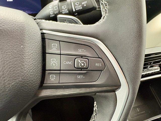 used 2025 Jeep Grand Cherokee car, priced at $34,977