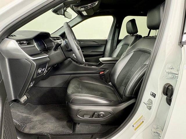 used 2025 Jeep Grand Cherokee car, priced at $34,977