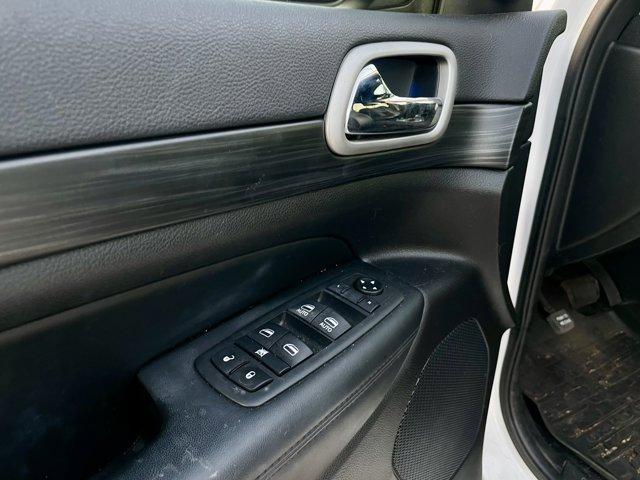 used 2020 Jeep Grand Cherokee car, priced at $23,977