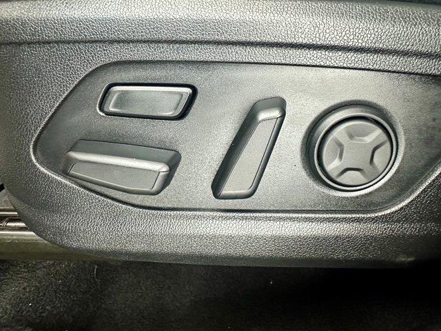 used 2025 Kia Sorento car, priced at $39,778