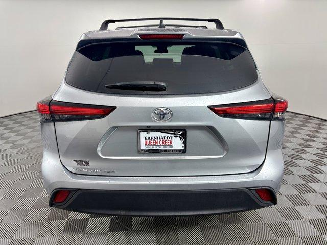 used 2023 Toyota Highlander car, priced at $32,977