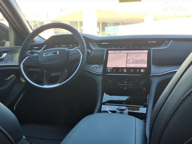 new 2025 Jeep Grand Cherokee L car, priced at $46,672