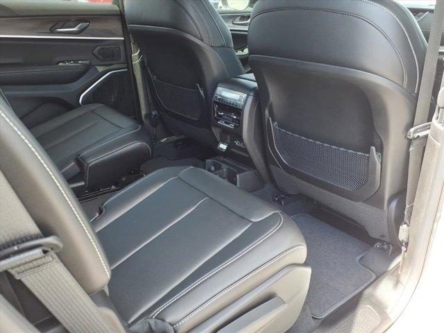 new 2025 Jeep Grand Cherokee L car, priced at $46,136