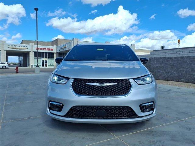 new 2026 Chrysler Pacifica car, priced at $38,125