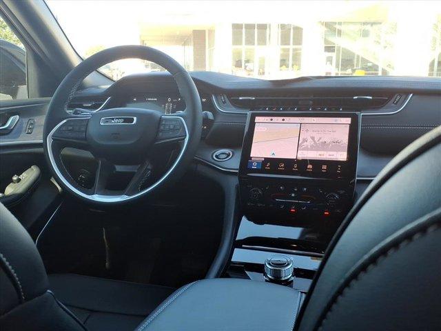 new 2025 Jeep Grand Cherokee car, priced at $45,534