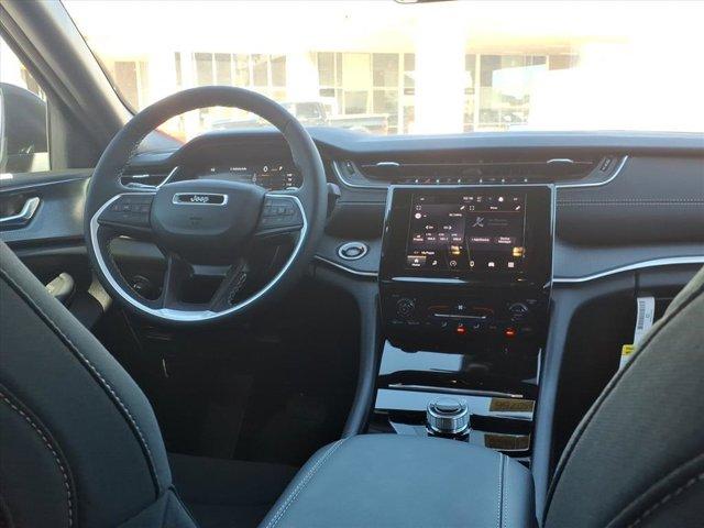 new 2025 Jeep Grand Cherokee car, priced at $34,730