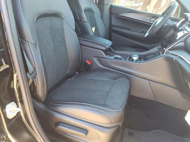 new 2025 Jeep Grand Cherokee car, priced at $39,253