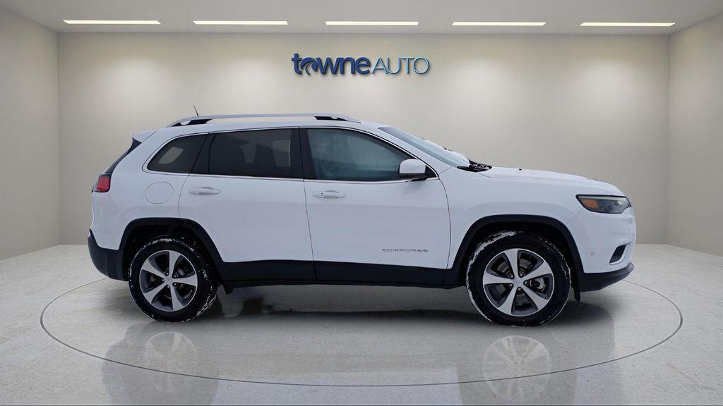 used 2021 Jeep Cherokee car, priced at $20,777