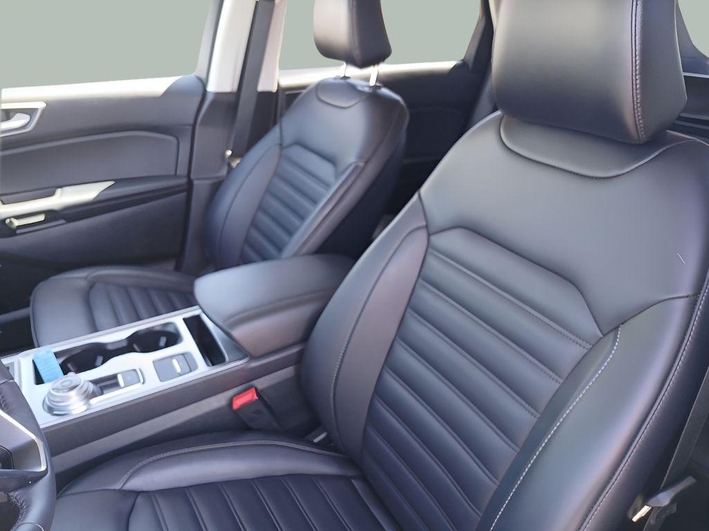 used 2024 Ford Edge car, priced at $31,007
