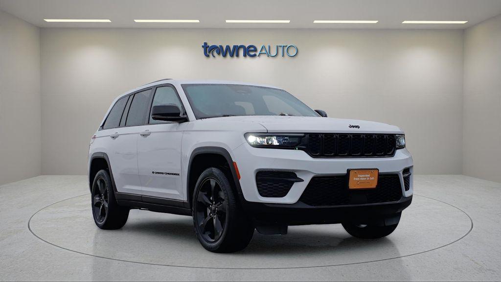 used 2023 Jeep Grand Cherokee car, priced at $34,777