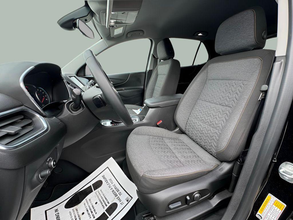 used 2023 Chevrolet Equinox car, priced at $22,678