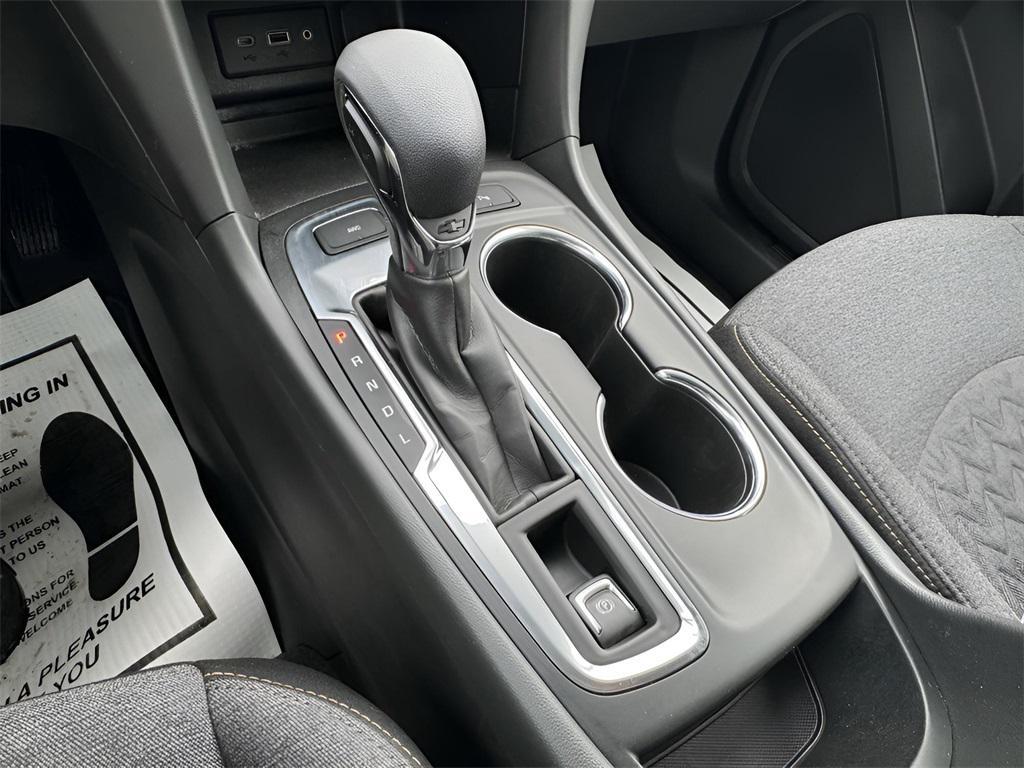 used 2023 Chevrolet Equinox car, priced at $23,444