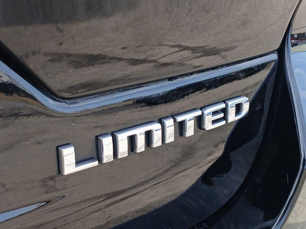 used 2023 Jeep Grand Cherokee car, priced at $34,916