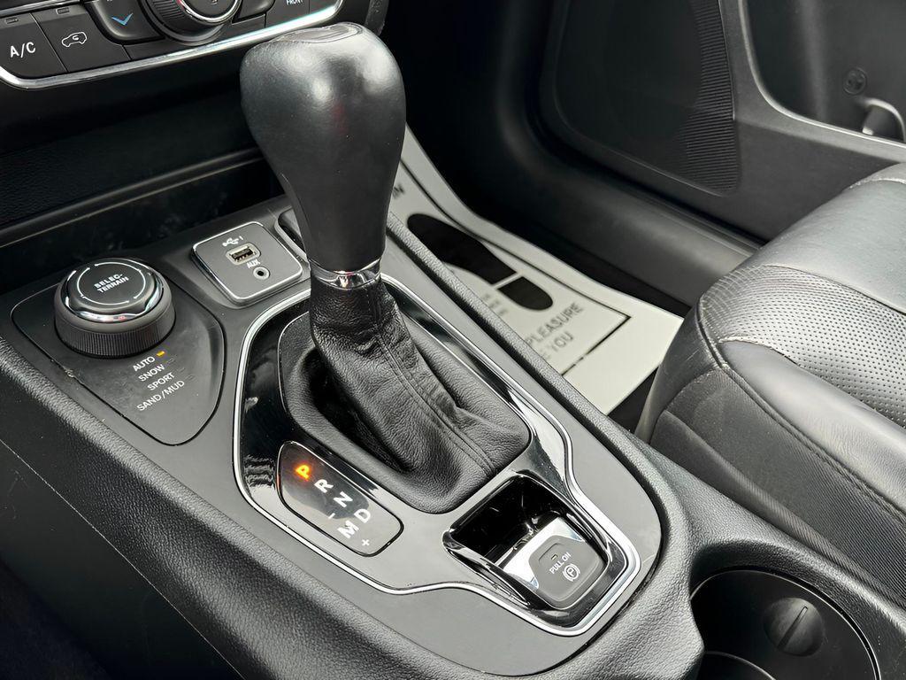 used 2022 Jeep Cherokee car, priced at $22,554