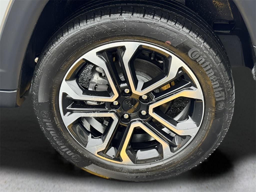 used 2023 Jeep Compass car, priced at $25,351