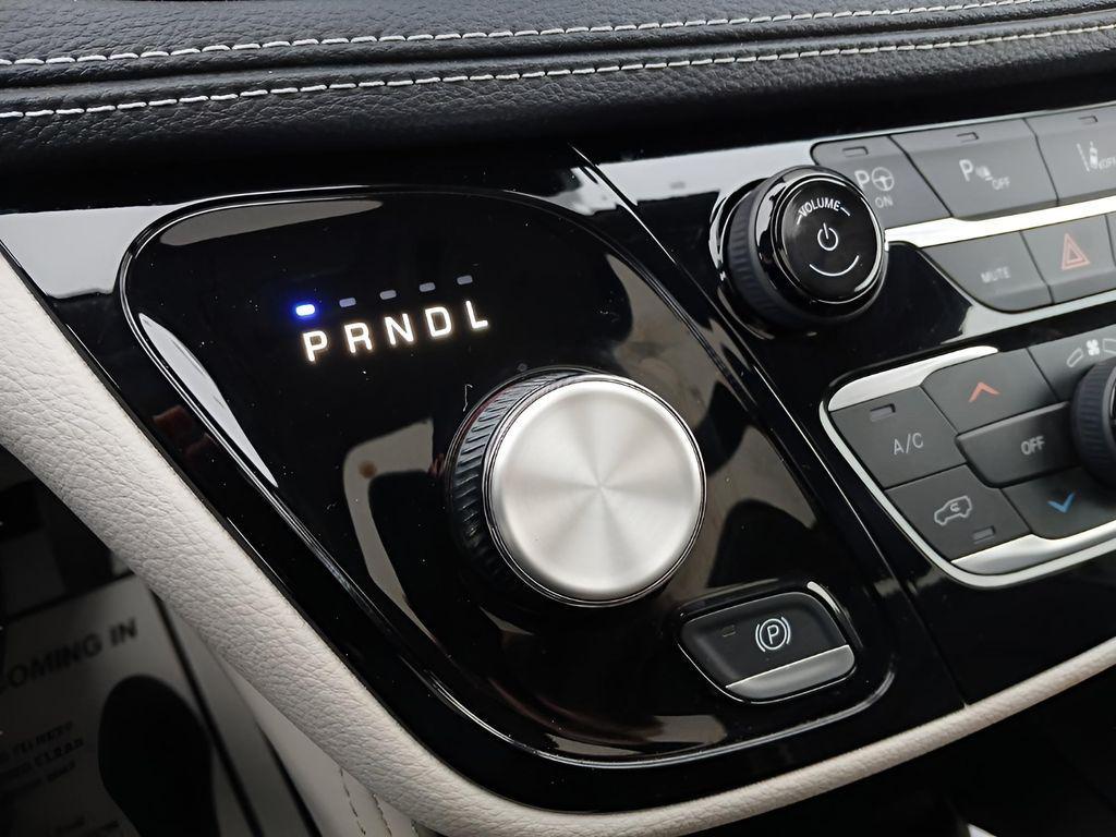 used 2023 Chrysler Pacifica Hybrid car, priced at $32,989