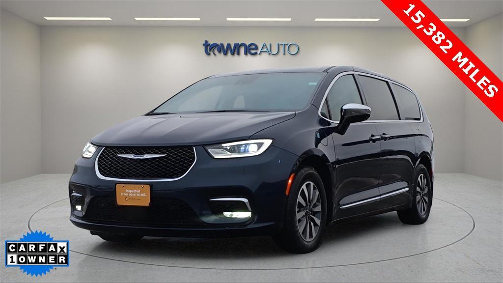 used 2023 Chrysler Pacifica Hybrid car, priced at $34,473