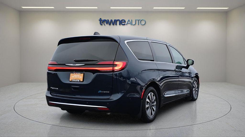 used 2023 Chrysler Pacifica Hybrid car, priced at $32,989