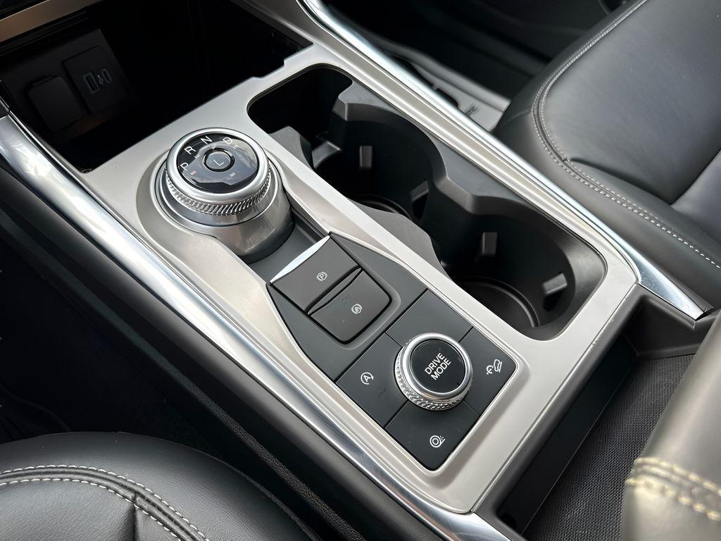 used 2024 Ford Explorer car