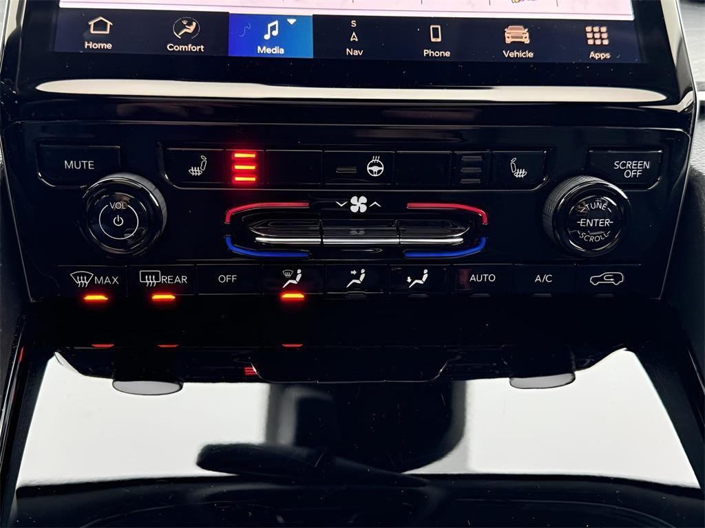 used 2023 Jeep Grand Cherokee L car, priced at $36,220