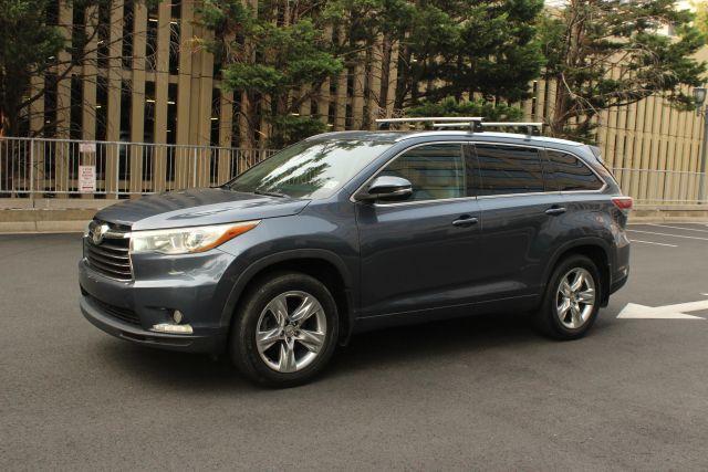 used 2014 Toyota Highlander car, priced at $15,250