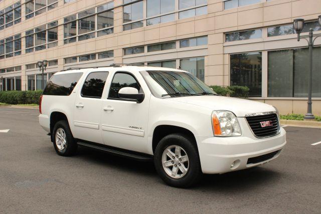 used 2014 GMC Yukon XL car, priced at $11,250