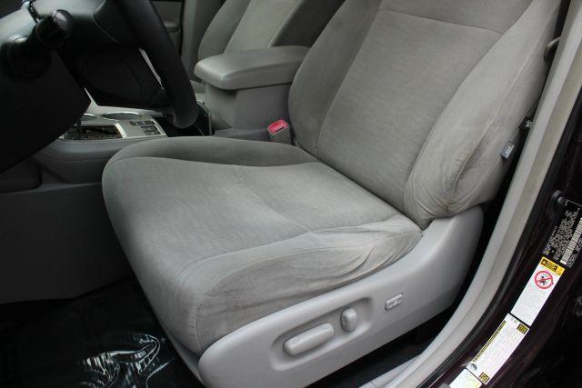 used 2013 Toyota Highlander Hybrid car, priced at $10,950