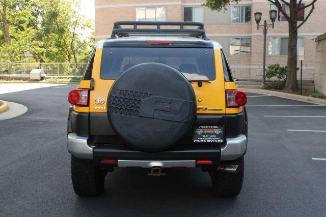 used 2007 Toyota FJ Cruiser car, priced at $15,950