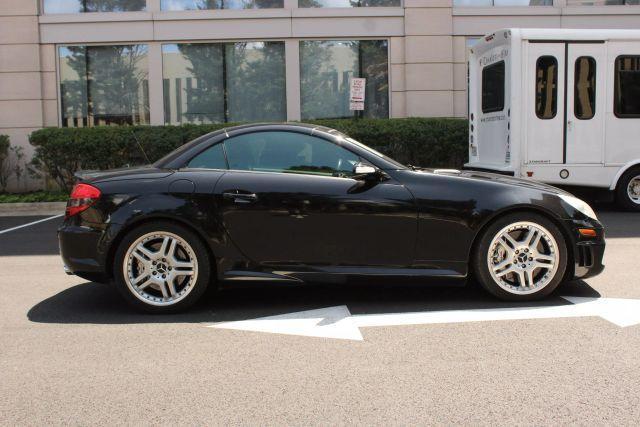 used 2007 Mercedes-Benz SLK-Class car, priced at $7,950