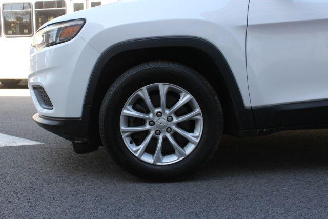 used 2020 Jeep Cherokee car, priced at $14,450