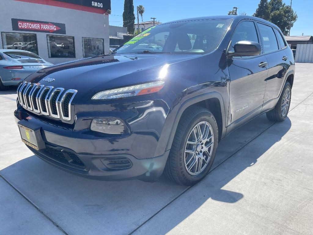 used 2016 Jeep Cherokee car, priced at $11,495