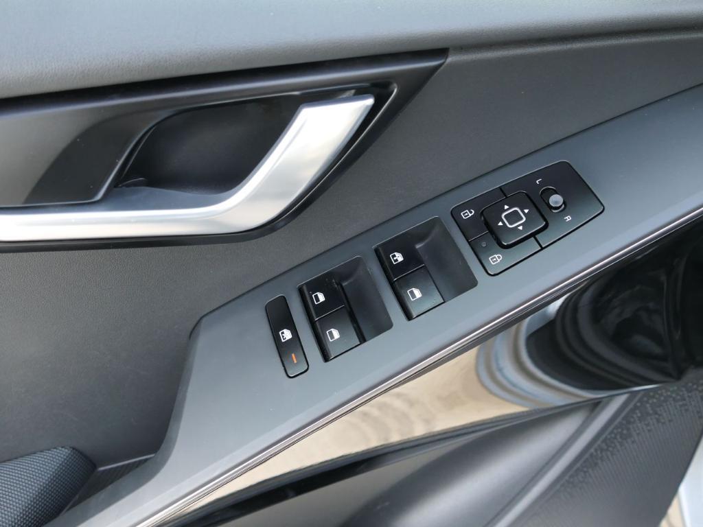 used 2023 Kia Niro car, priced at $16,000