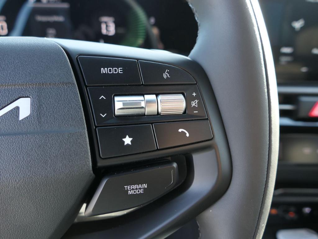 new 2026 Kia Sportage Plug-In Hybrid car, priced at $43,145