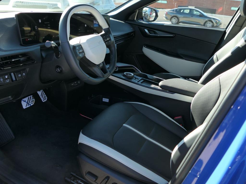 new 2025 Kia EV6 car, priced at $56,410