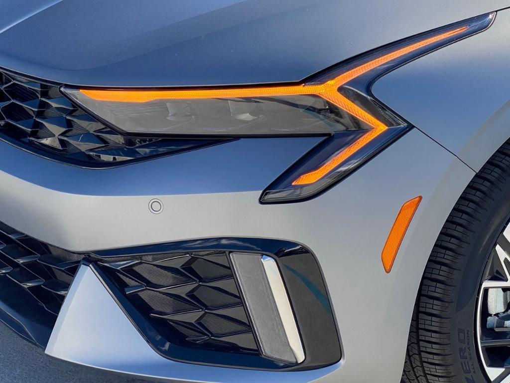 new 2026 Kia K5 car, priced at $32,080