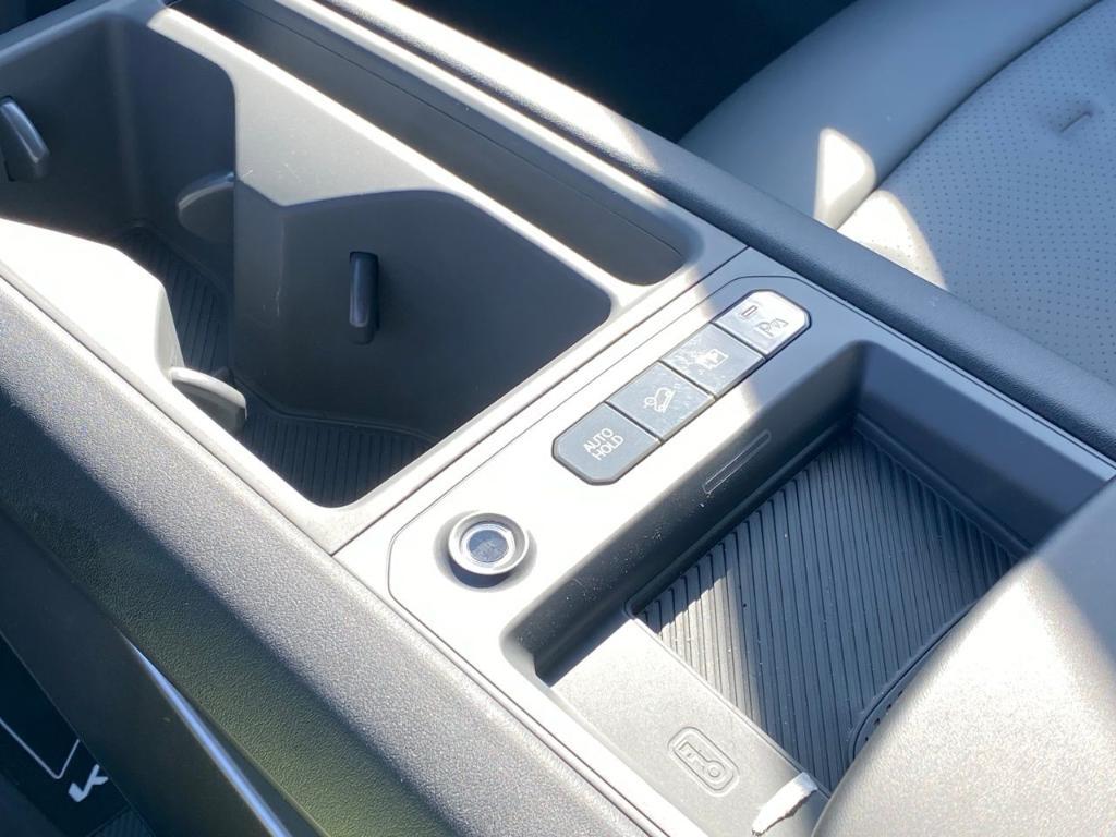 new 2026 Kia EV9 car, priced at $66,670