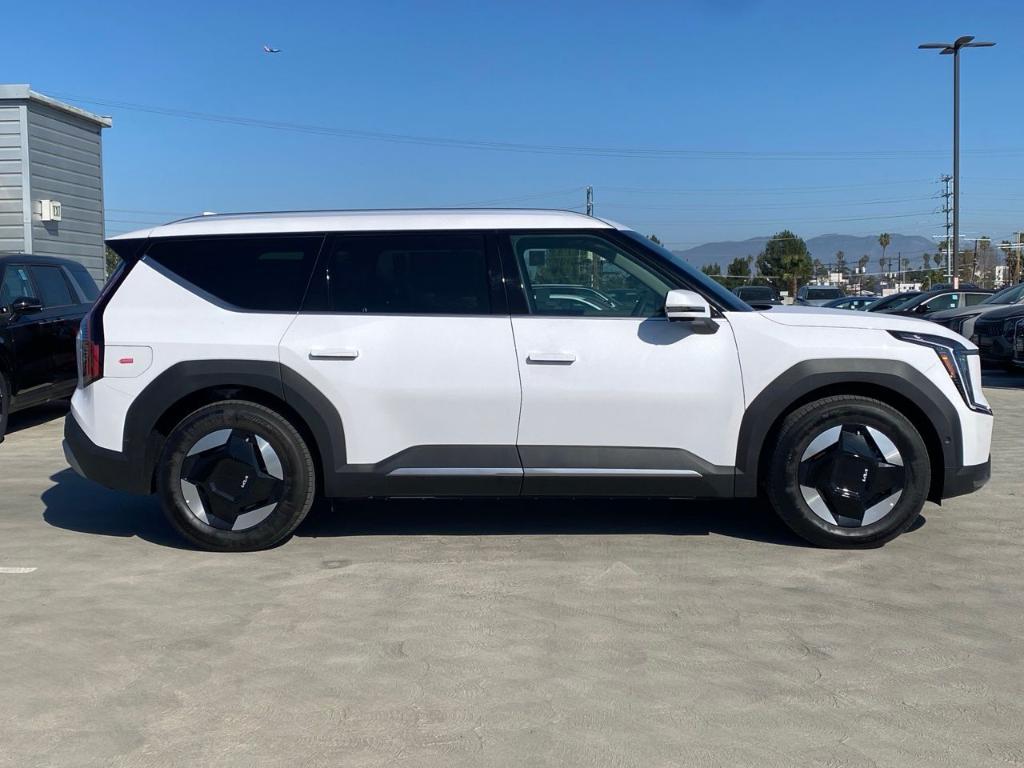 new 2026 Kia EV9 car, priced at $66,670