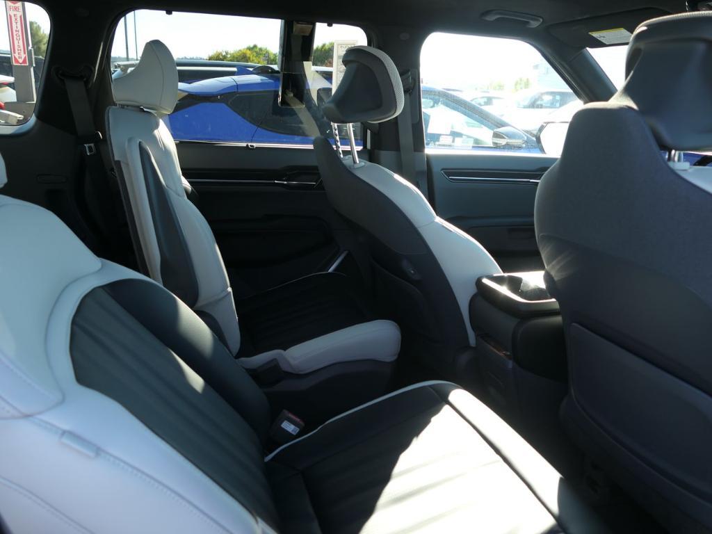 new 2026 Kia EV9 car, priced at $74,630