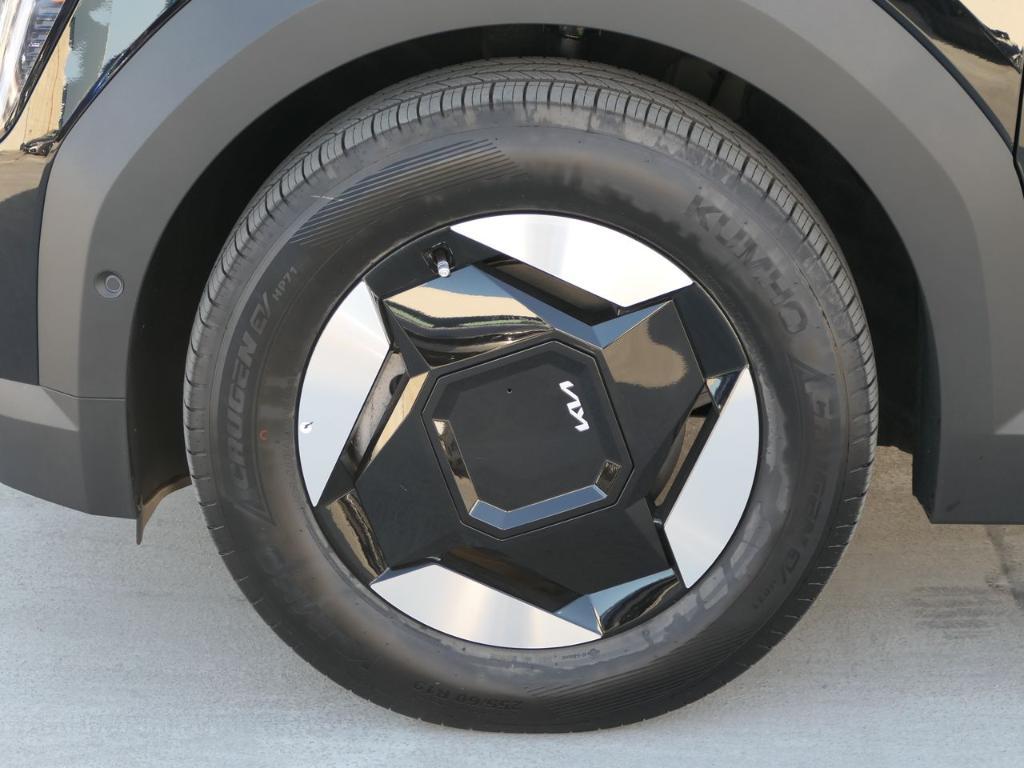 new 2026 Kia EV9 car, priced at $66,620