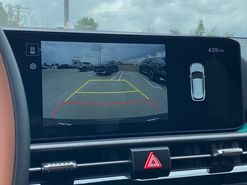 new 2026 Kia Sportage Plug-In Hybrid car, priced at $42,200