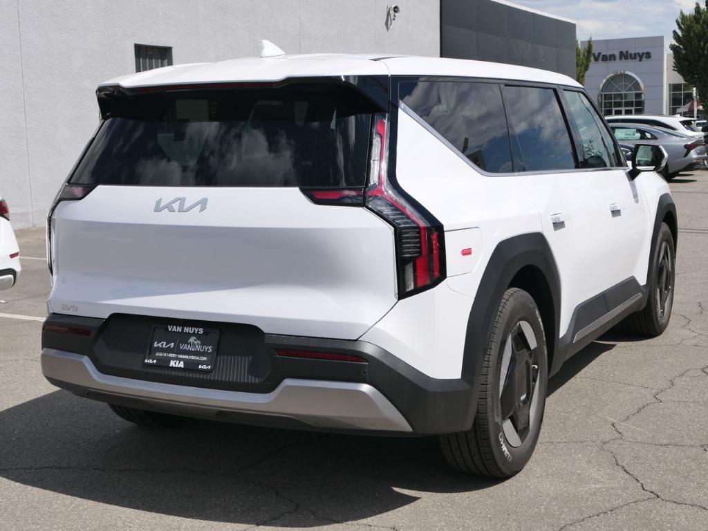 new 2026 Kia EV9 car, priced at $60,670