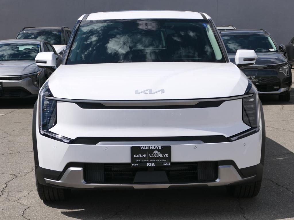 new 2026 Kia EV9 car, priced at $60,670