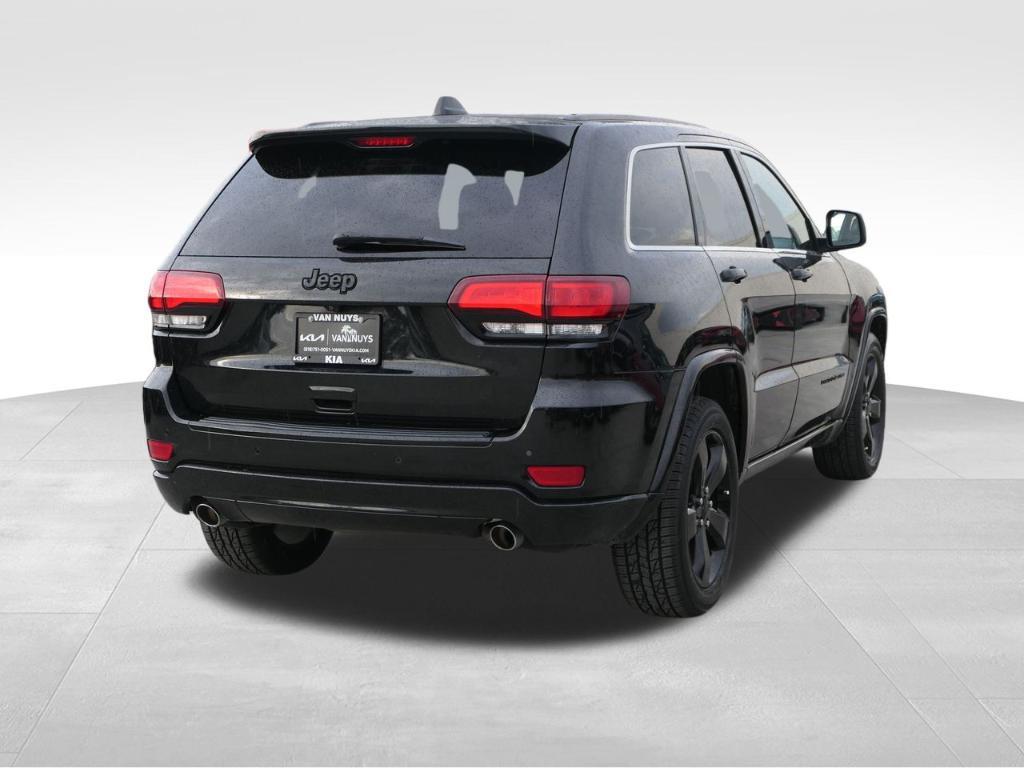 used 2015 Jeep Grand Cherokee car, priced at $14,000