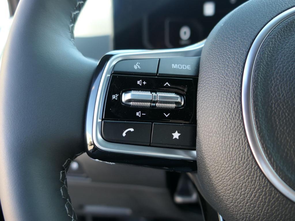 new 2025 Kia Sorento Hybrid car, priced at $48,825